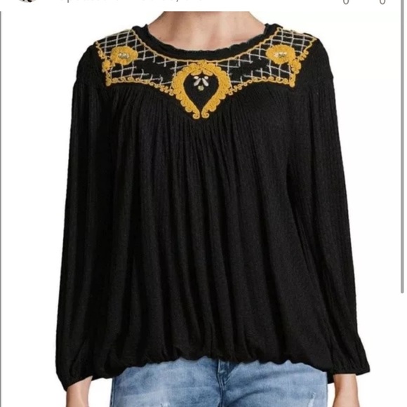 FREE PEOPLE “Begonia” Embroidered Top
Size Small - Picture 2 of 4